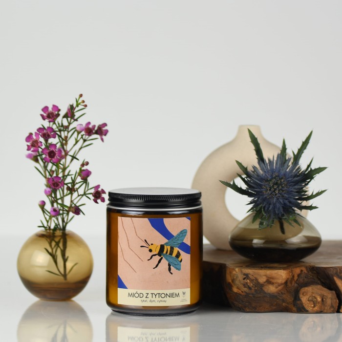 Świeca sojowa MIÓD Z TYTONIEM 220g